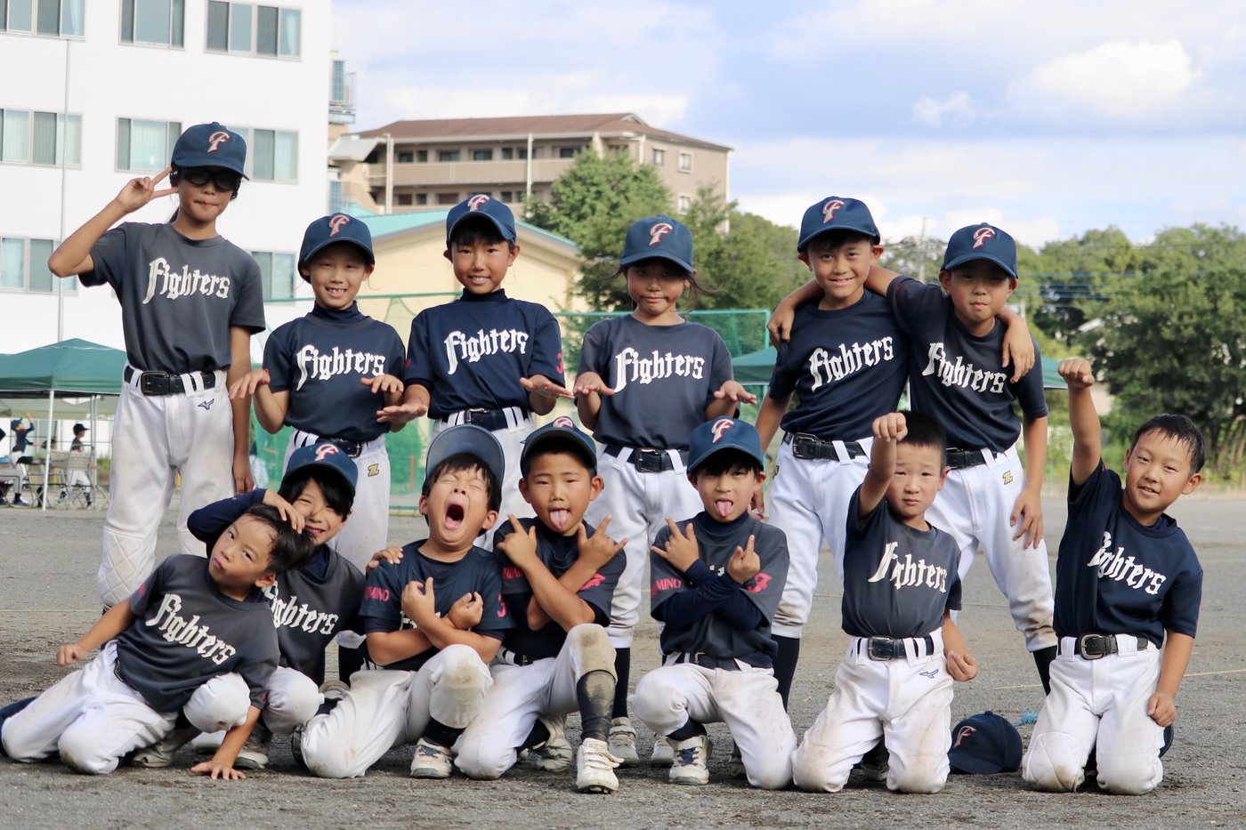 大井少年ファイターズ 低学年チームの集合写真